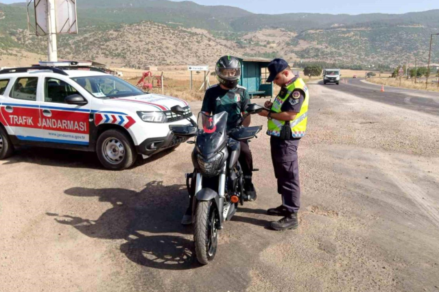 Motosiklet sürücülerine 3,9 milyon lira ceza