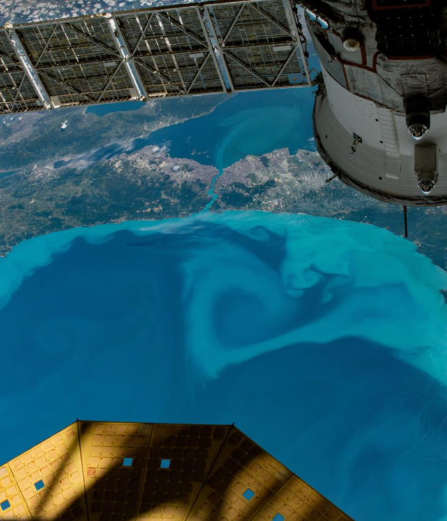 NASA'nın İstanbul görüntüleri hayran bıraktı! Boğaz turkuaza büründü