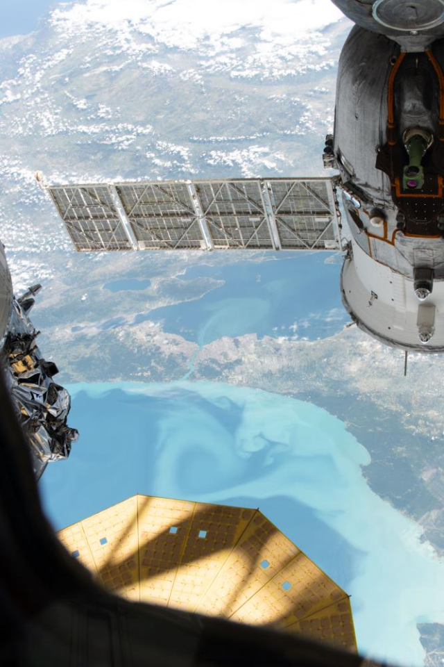 NASA'nın İstanbul görüntüleri hayran bıraktı! Boğaz turkuaza büründü