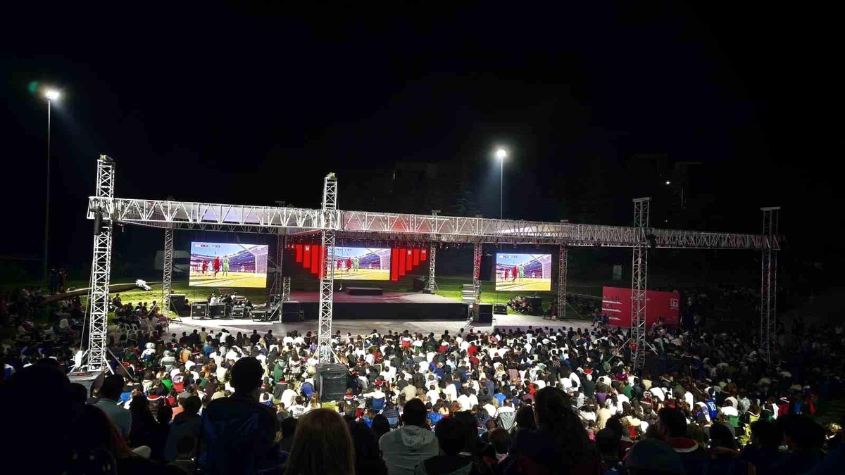 ODTÜ Mezuniyet ve Dünya Kupası Finali
