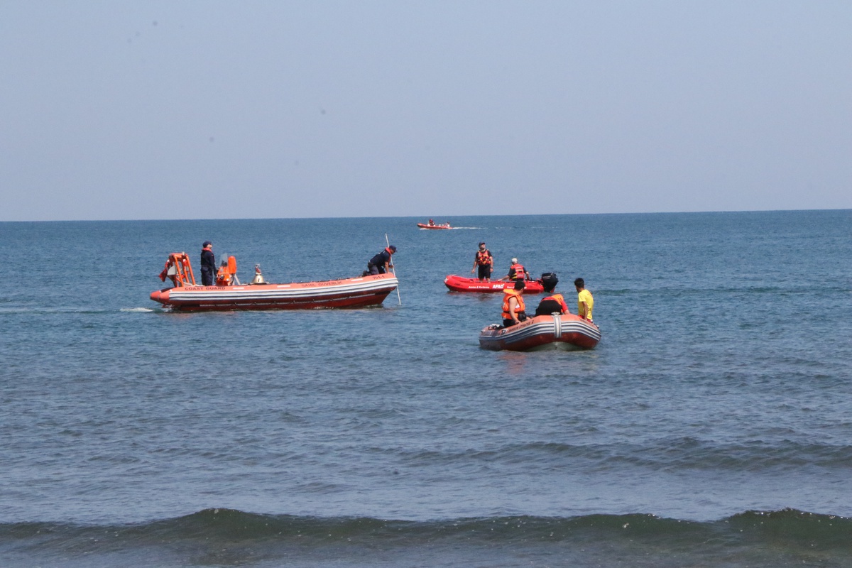 Samsun\'da Tekne Faciası: 2 Ölü, 1 Kayıp