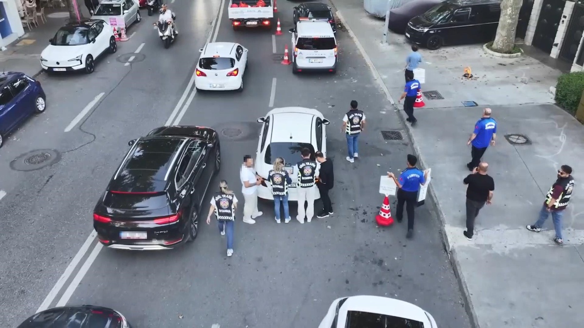 Sarıyer\'de Vale Denetimi: 54 Trafik İhlali