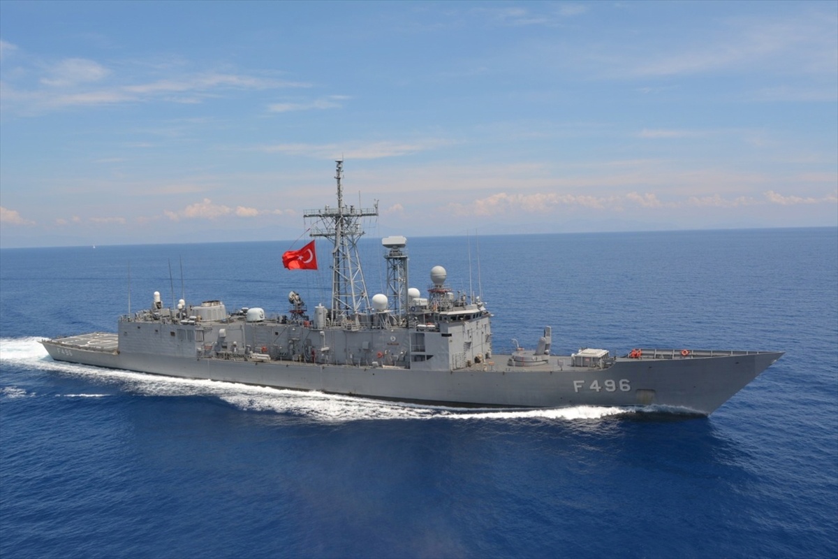Türk Gemileri KKTC\'de Ziyarete Açıldı
