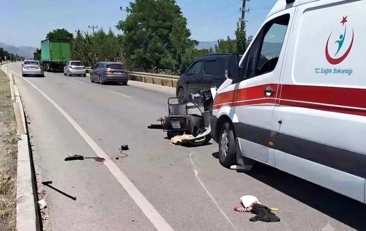 Acıpayam\'da Elektrikli Bisiklet Kazası