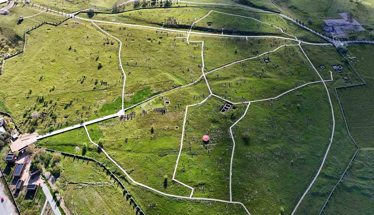 Ahlat\'taki Tarihi Selçuklu Mezarlığı Havadan Görüntülendi
