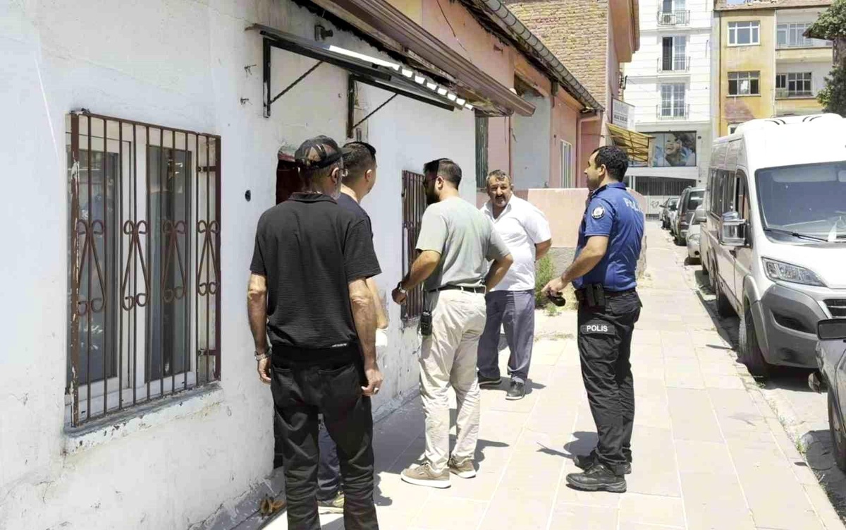 Aksaray\'da İntihar Şüphesi
