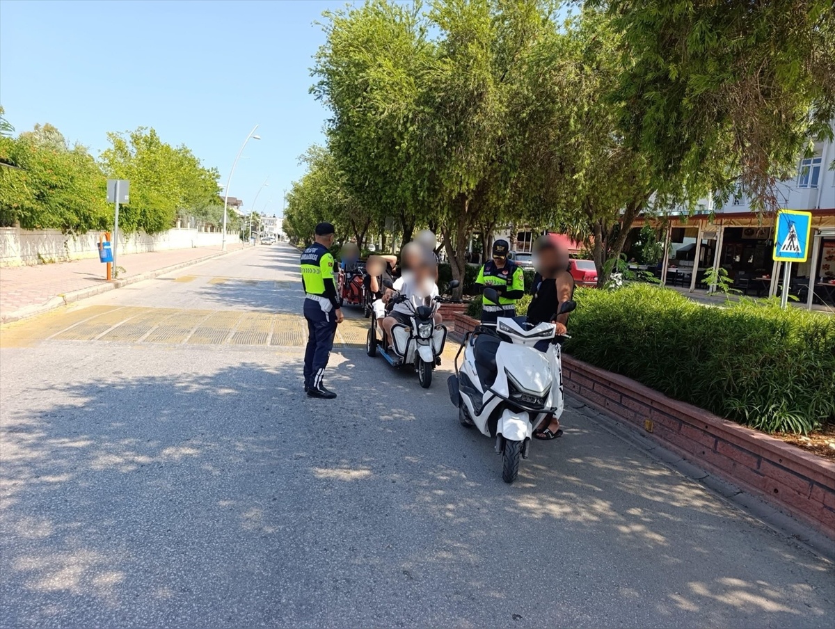 Antalya\'da Motosiklet Denetimi: 410 Ceza