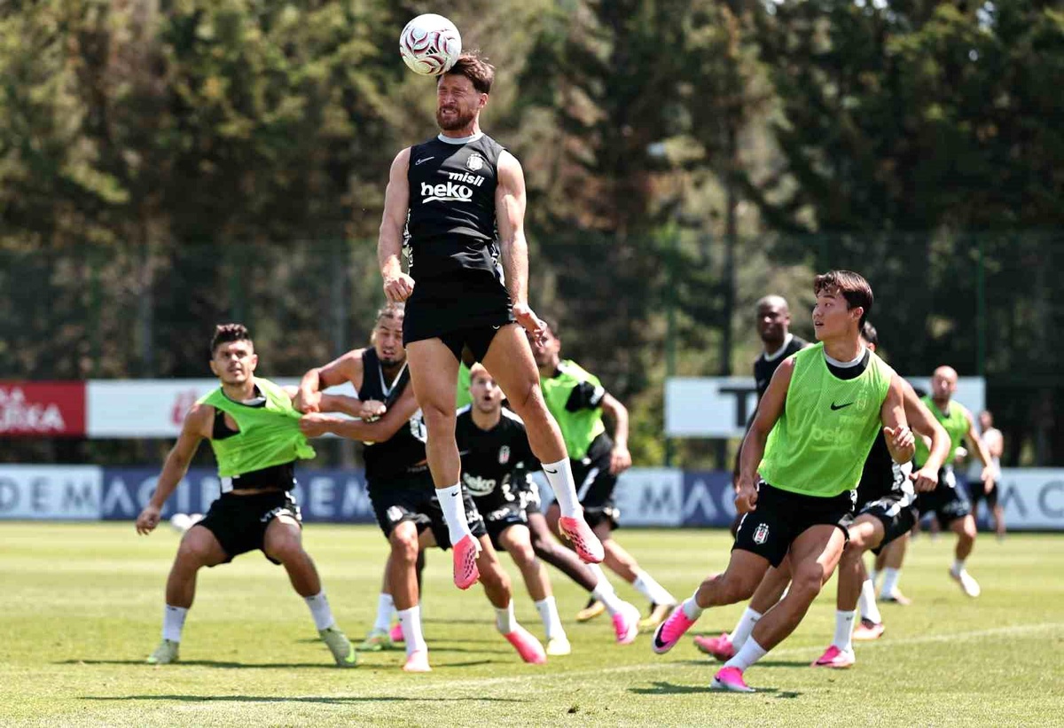 Beşiktaş, Midtjylland Maçına Hazırlanıyor