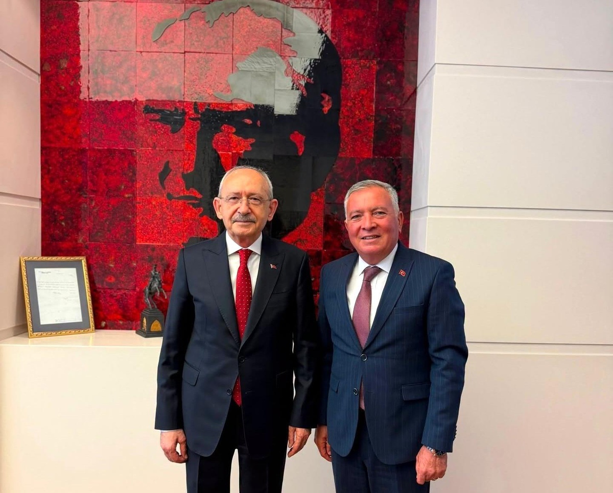 CHP Gene Merkezini ziyaret eden Başkan Kepenek\'ten Kılıçdaroğlu\'na destek mesajı
