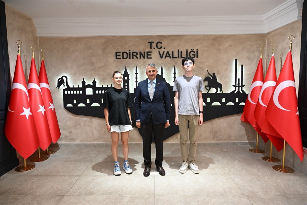 Vali Sezer\'den LGS Başarısına Tebrik
