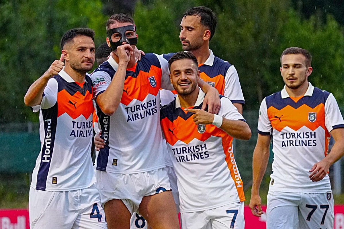 Futbolseverlere müjde! RAMS Başakşehir - Inter Turku maçı şifresiz kanalda