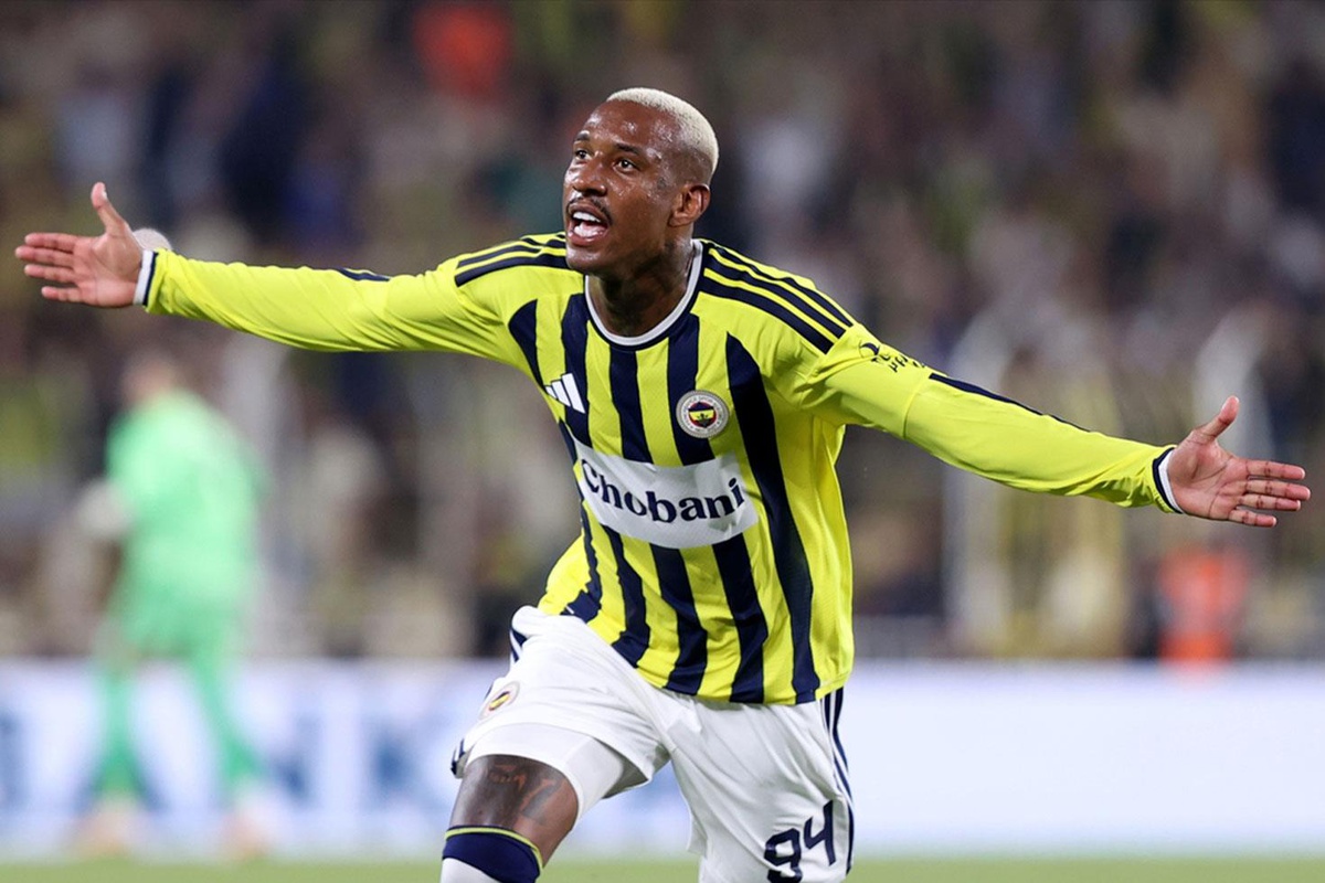İlk maç ilk galibiyet! Fenerbahçe Polonya\'ya avantajlı gidiyor