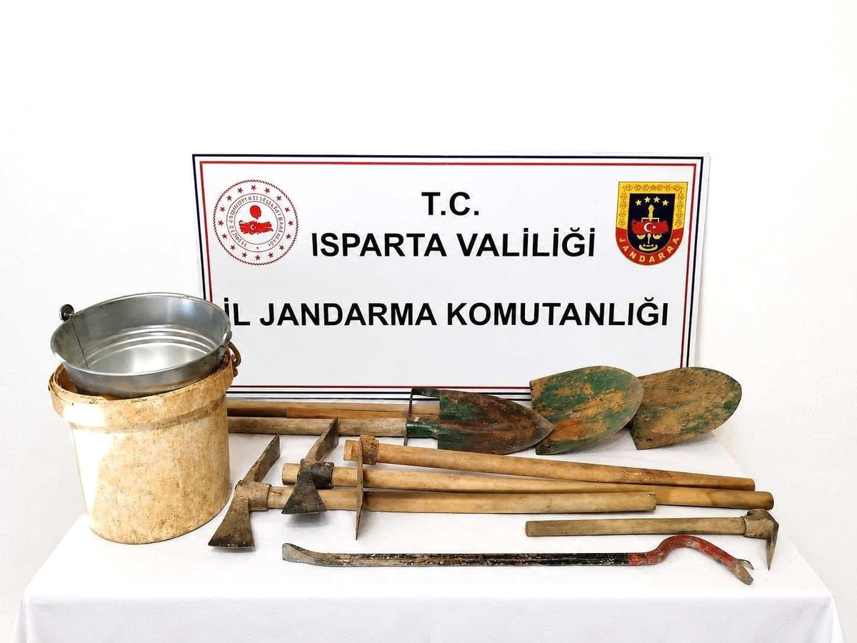 Yalvaç\'ta Kaçak Kazı Operasyonu