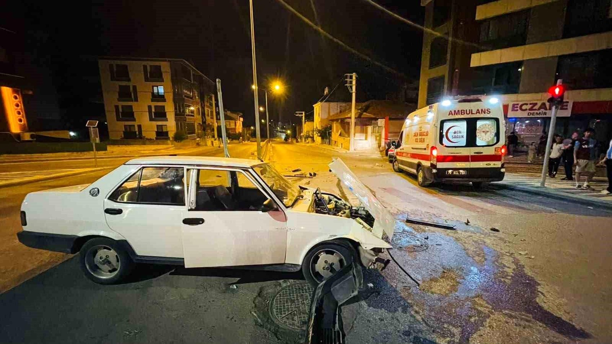 Karaman\'da Trafik Kazası: Yaralı Yok