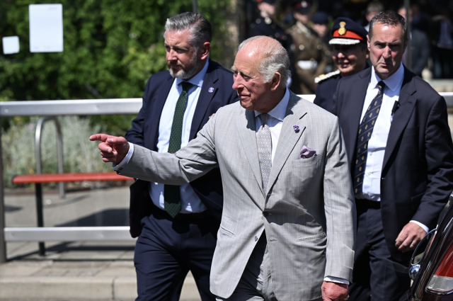Kral Charles'tan çevre dostu camiye ziyaret