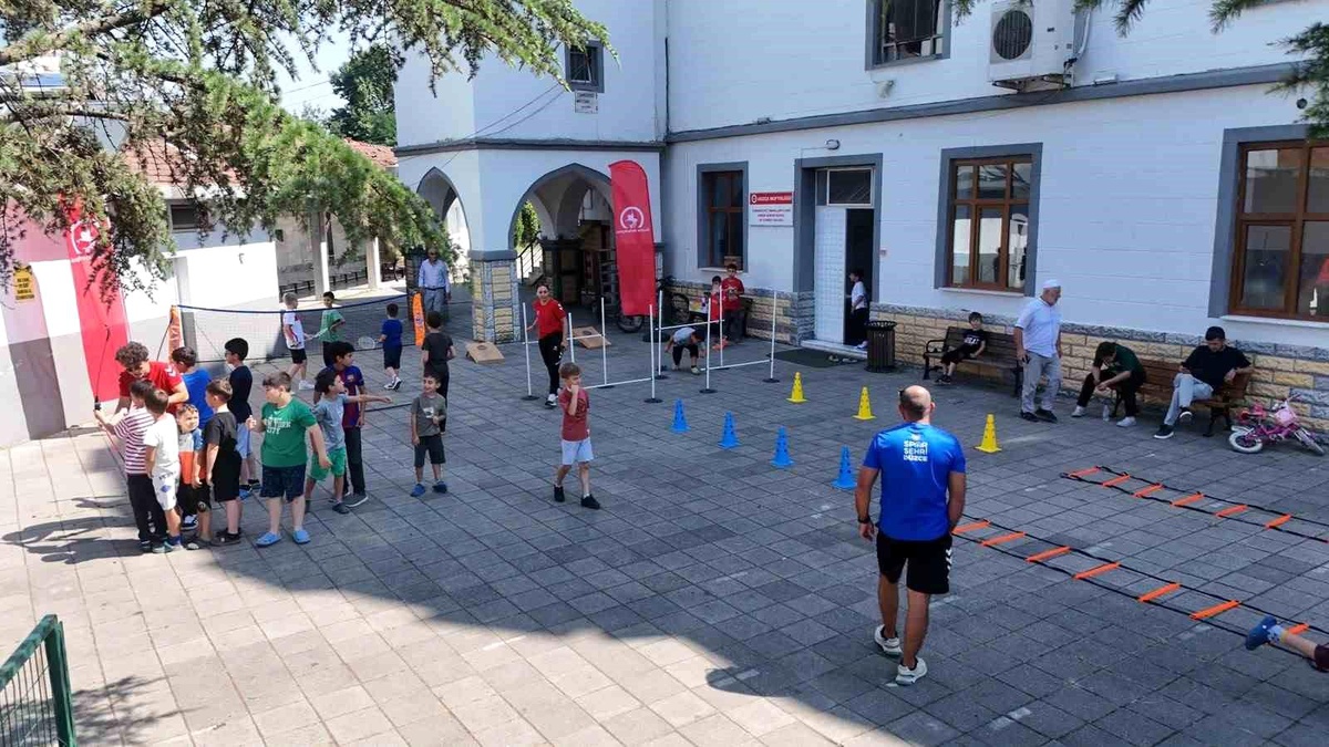Kur\'an kursu öğrencileri sporla buluştu
