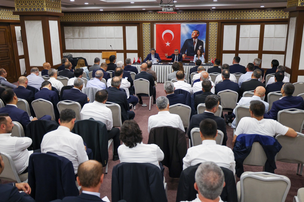 CHP İktidara Yürüyor