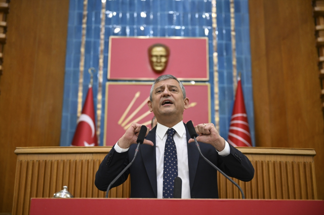 Özgür Özel: Yeni partimizi milletimizin seçtiği vekillerle kuruyoruz