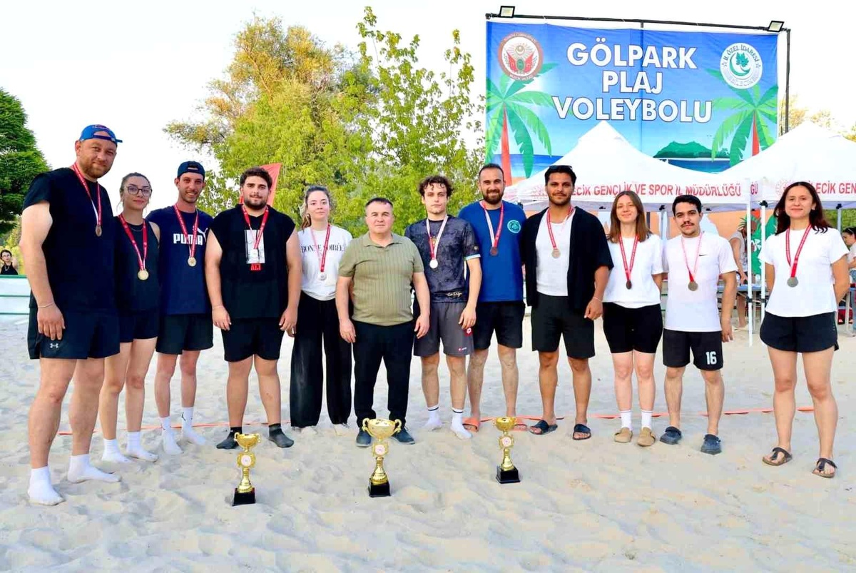 Bilecik\'te Plaj Voleybolu Şampiyonları Belli Oldu