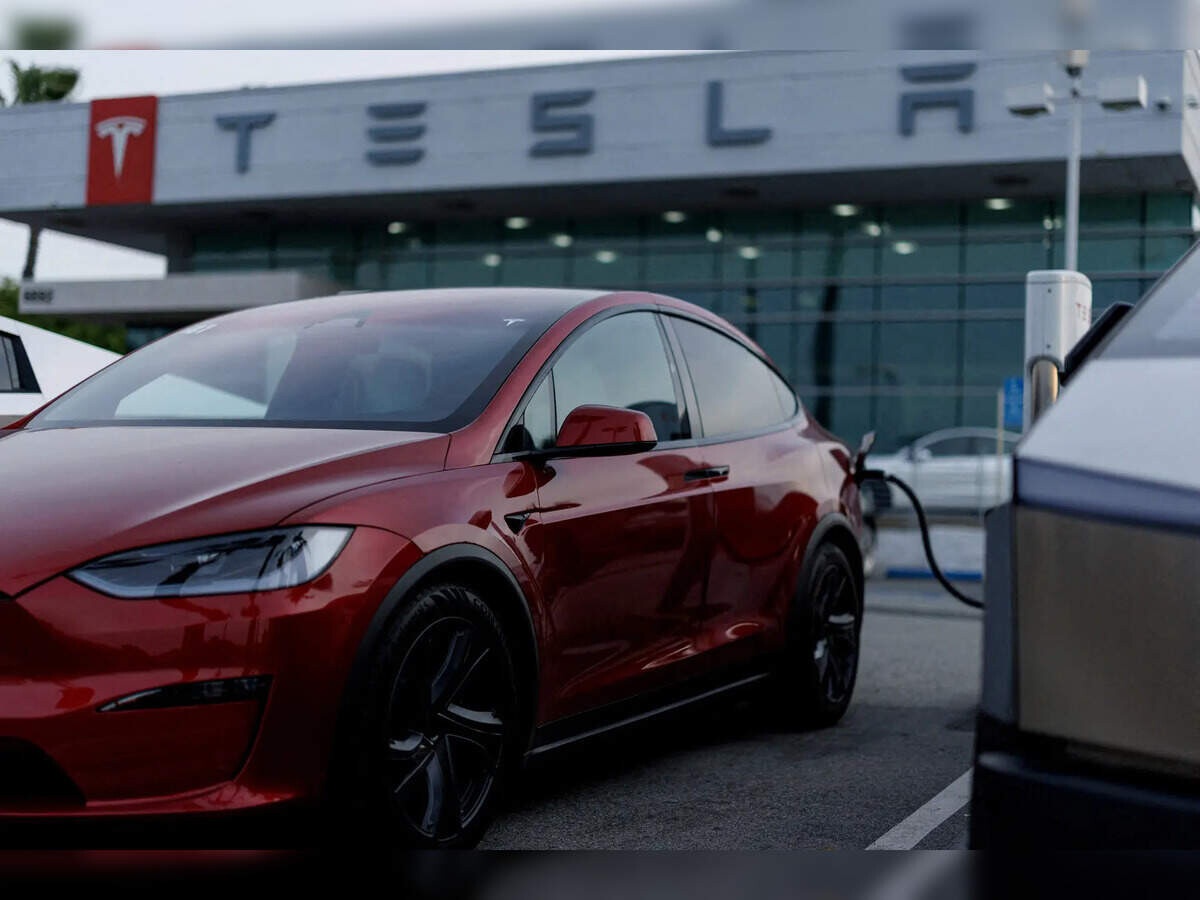 Tesla, Robotaxi Hizmetini Genişletiyor