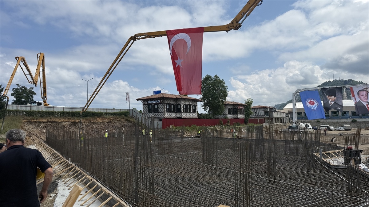 Sürmene\'de Bayraktar Bilim Merkezi Temeli Atıldı