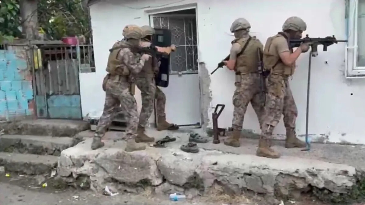 Dolandırıcılık Operasyonu: 20 Gözaltı