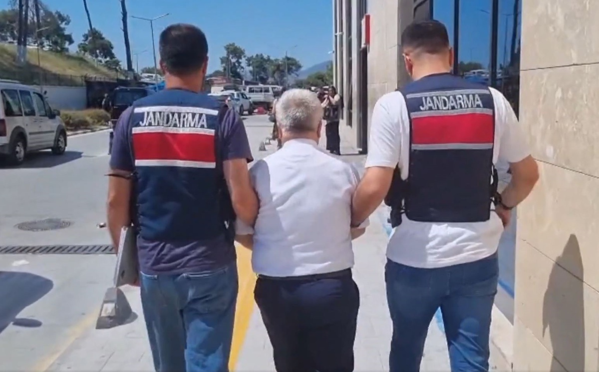 FETÖ Operasyonunda 128 Şüpheli Yakalandı