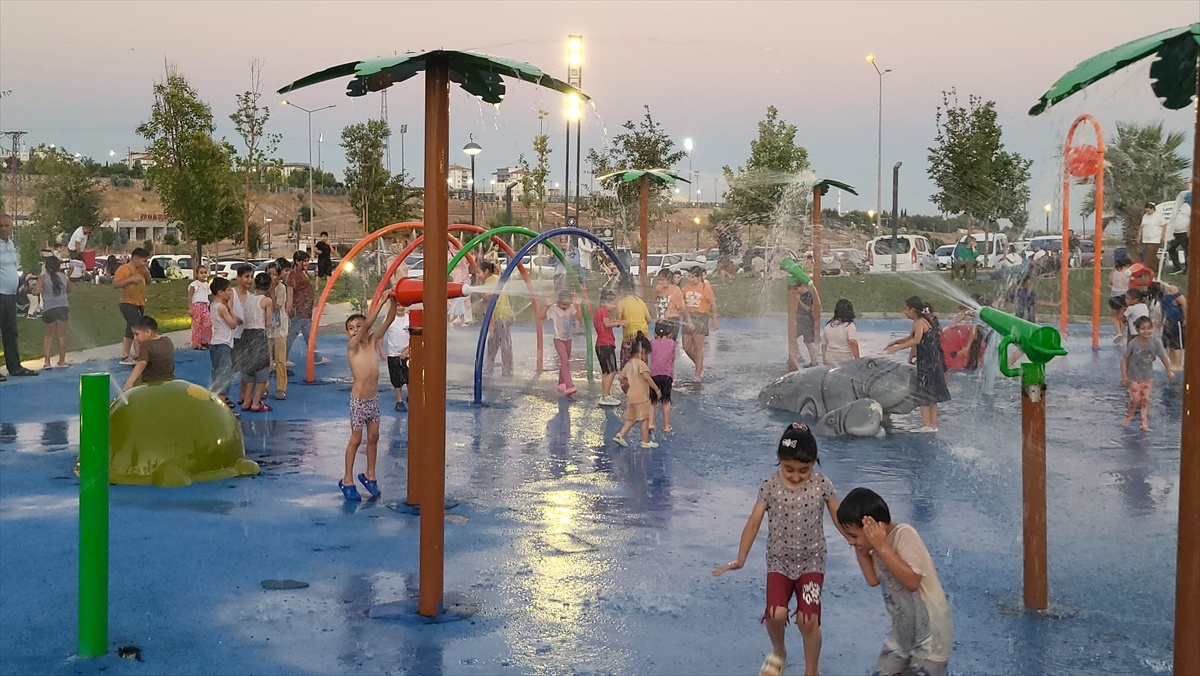 Adıyaman\'da Sıcak Havadan Kaçış: Su Oyun Parkları