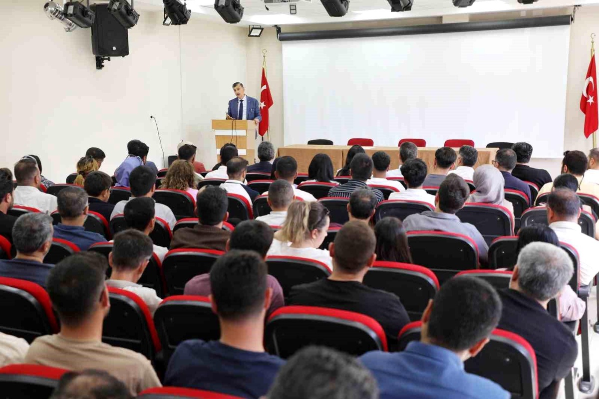 Eğitim Kurumları Yönetici Yetiştirme Programı Başladı
