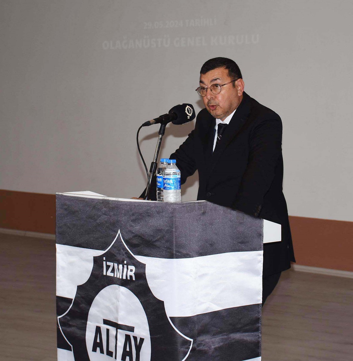 Altay\'ın Geleceği Belirsiz