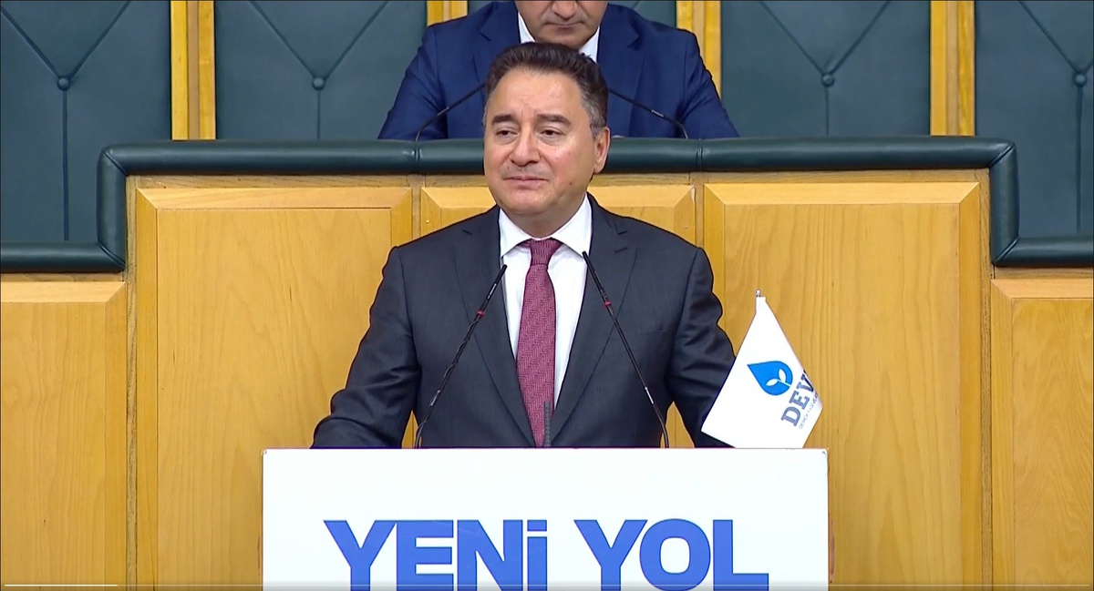 Babacan\'dan Ahbap Derneği Eleştirisi