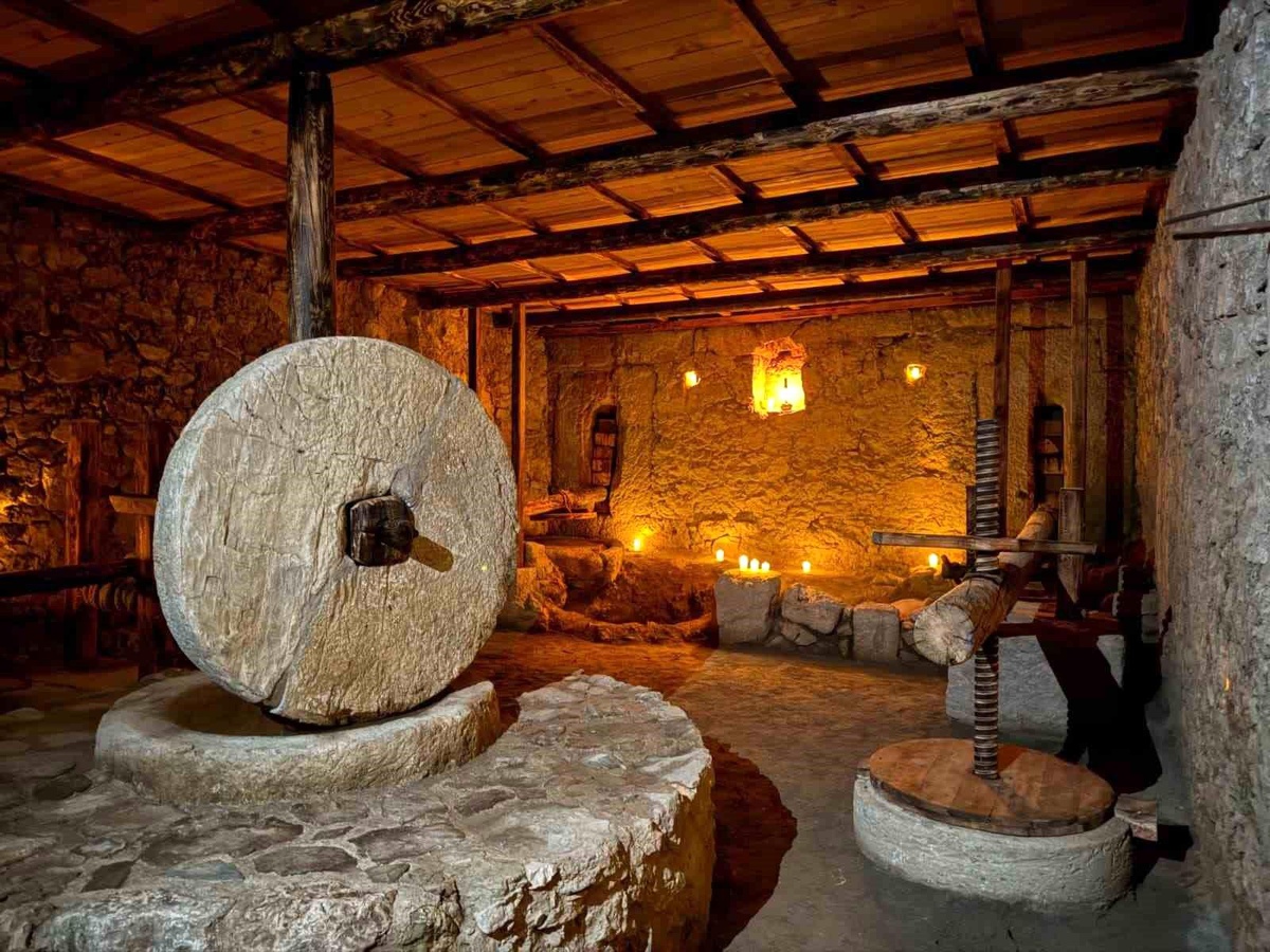Syedra Antik Kenti\'nde Zeytinyağı İşliği Restorasyonu Tamamlandı