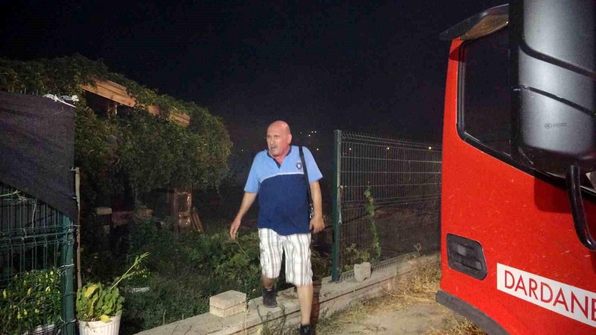 Çanakkale\'de Tarım Arazisinde Yangın