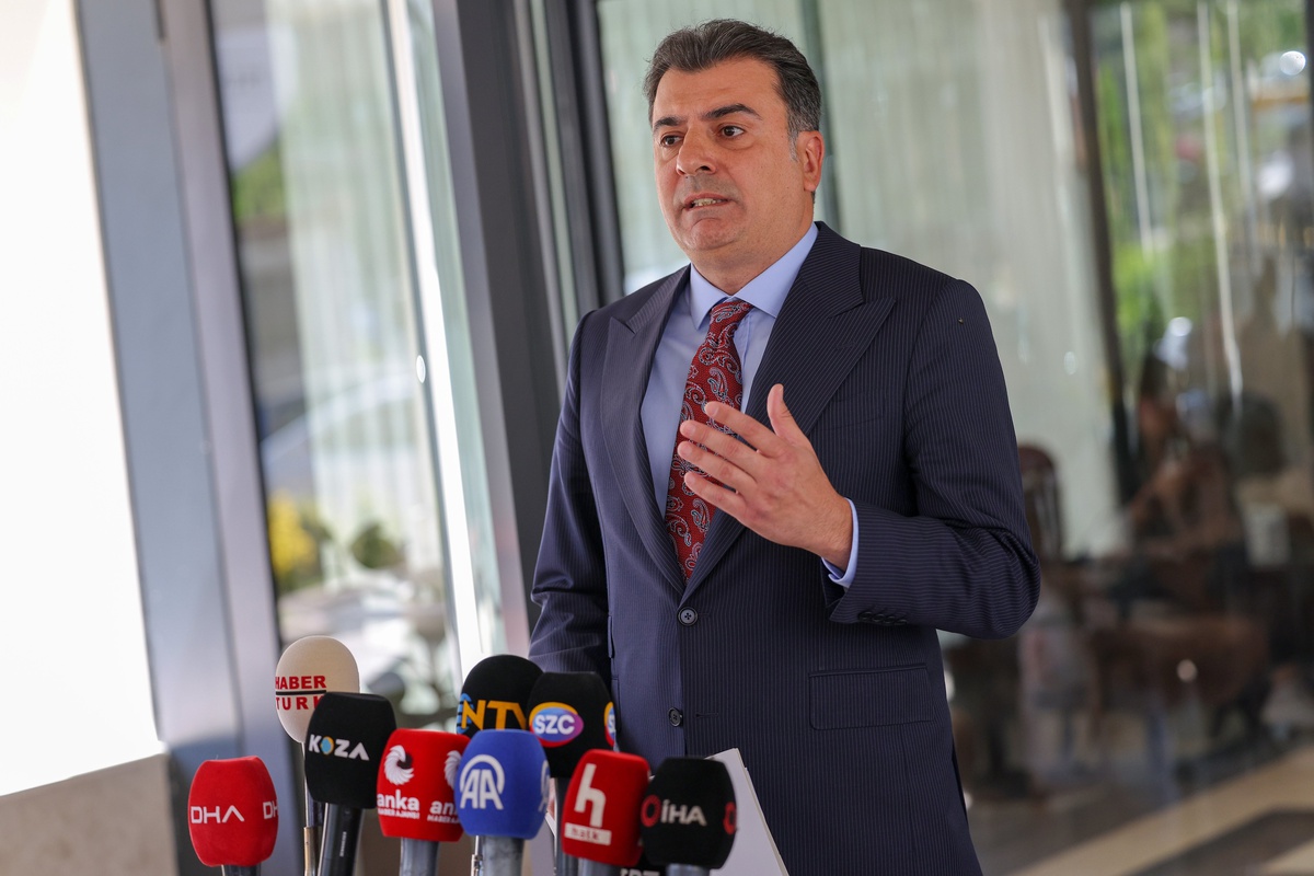 Yeni Parti İçin Başvuru Yapılıyor