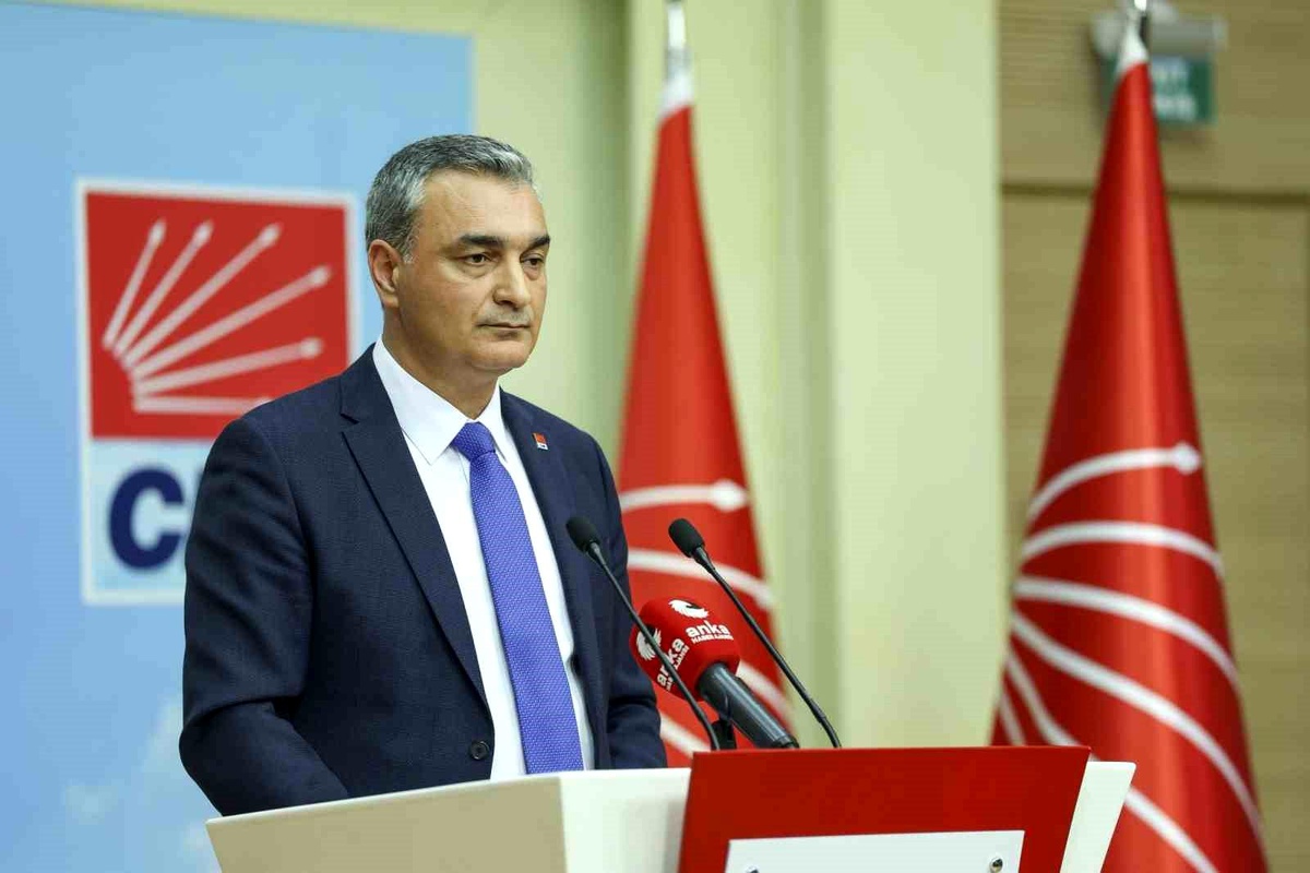 CHP\'de 4 il başkanlığı görevden alındı