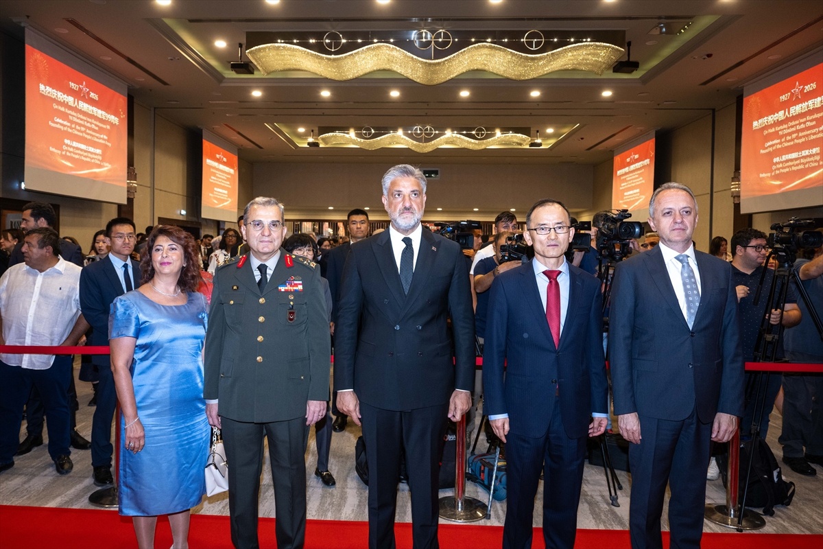 Çin Ordusu 99 Yaşında