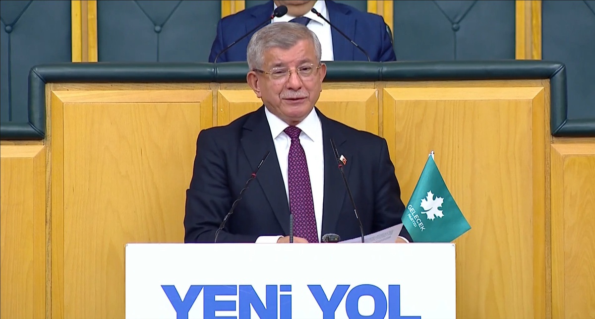 Davutoğlu\'ndan 15 Temmuz Açıklamaları