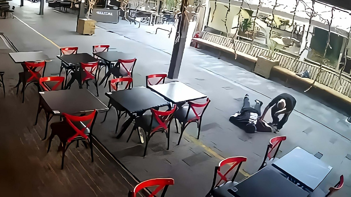 Fenalaşan Gençten Hırsızlık!