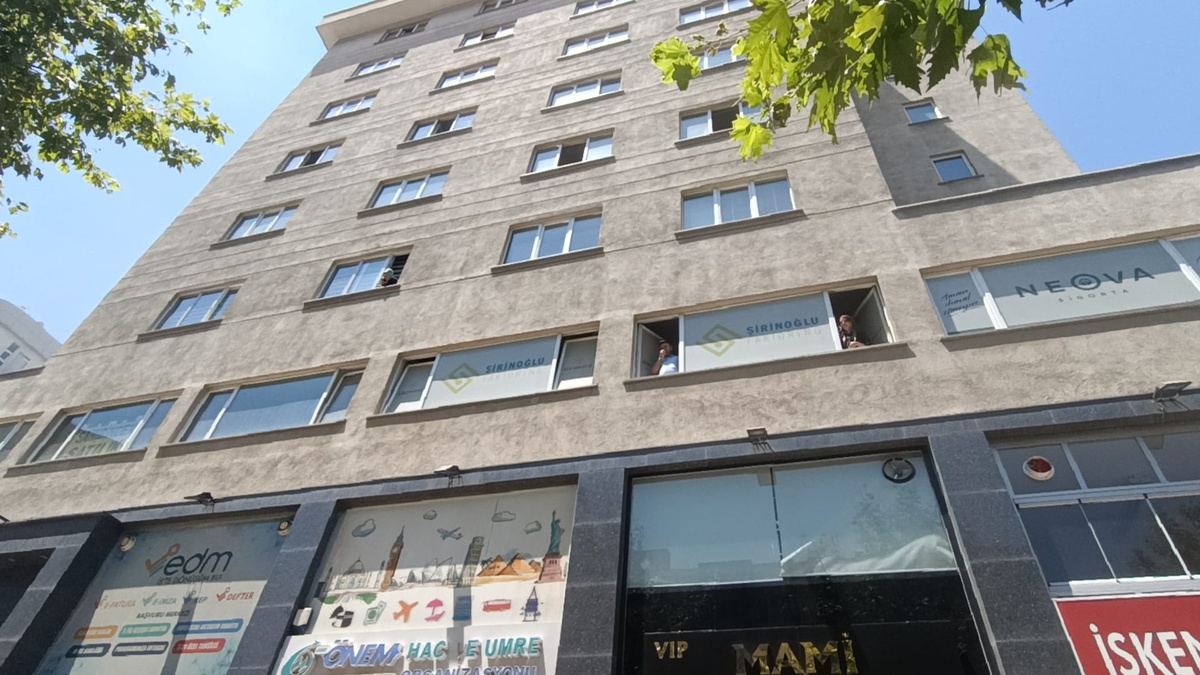 Gaziantep\'te İş Merkezinde Yangın