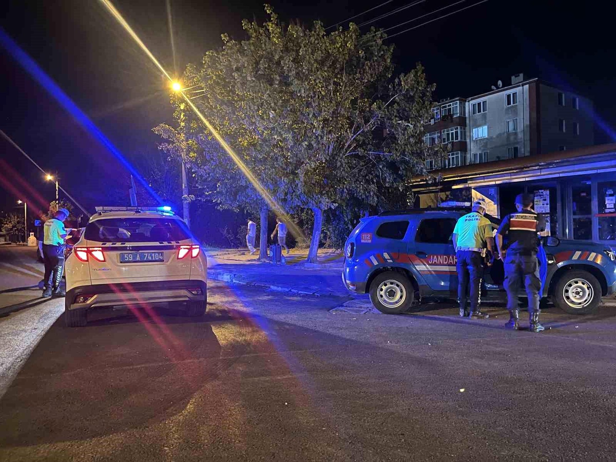 Jandarma Kovalamacasında Kaçan Araç Yakalandı