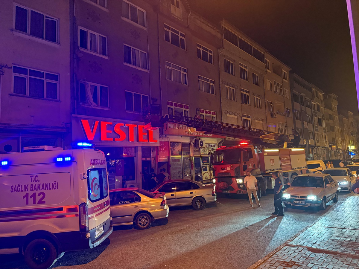Karabük\'te dehşet: Eşinin boğazını keserek öldürdü