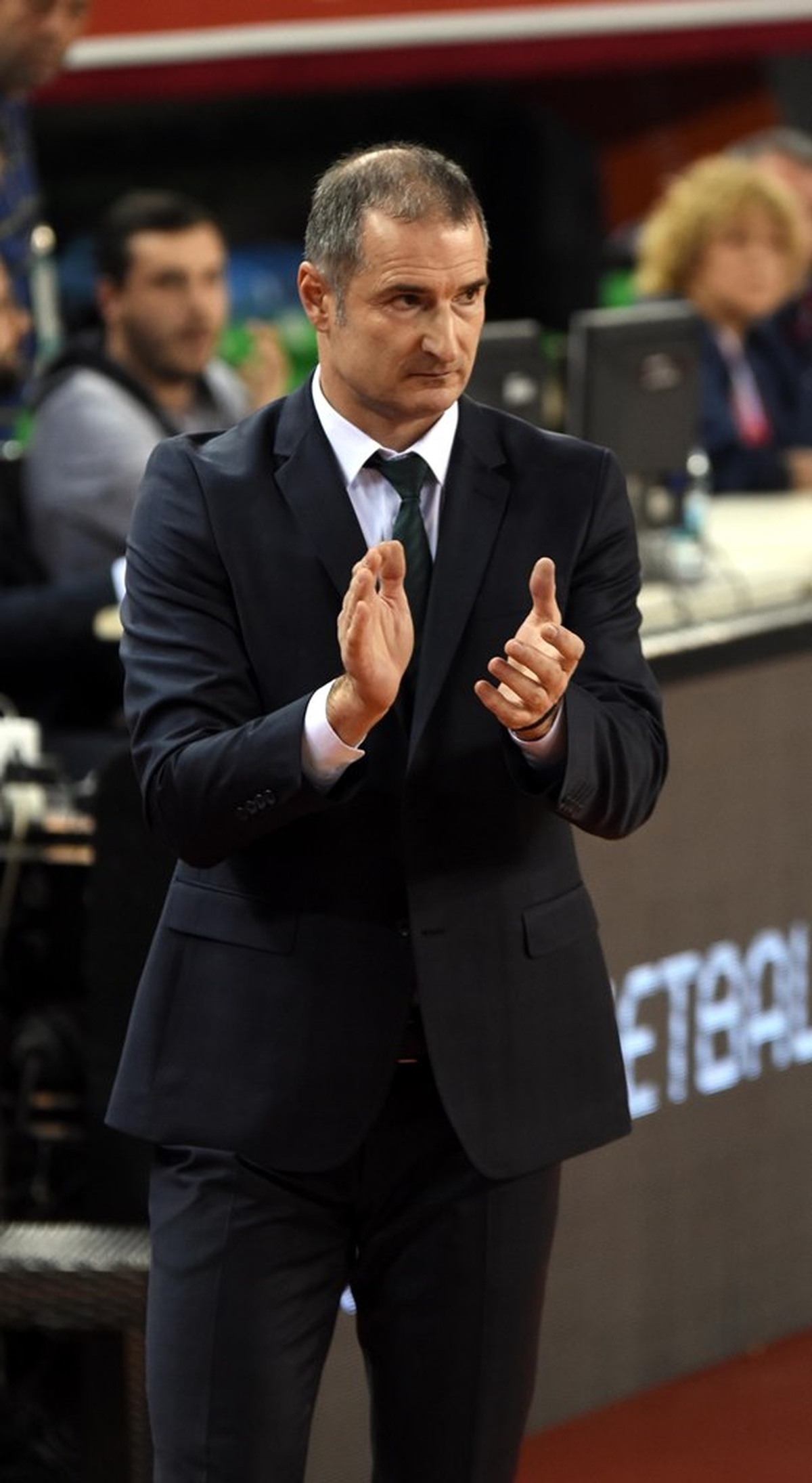 Karşıyaka\'da Yeni Antrenör Adayı Markovic