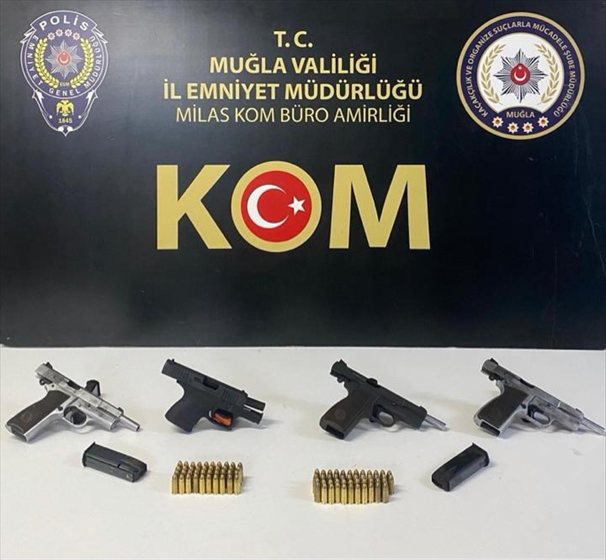 Muğla ve Antalya\'da Silah Kaçakçılığı Operasyonu