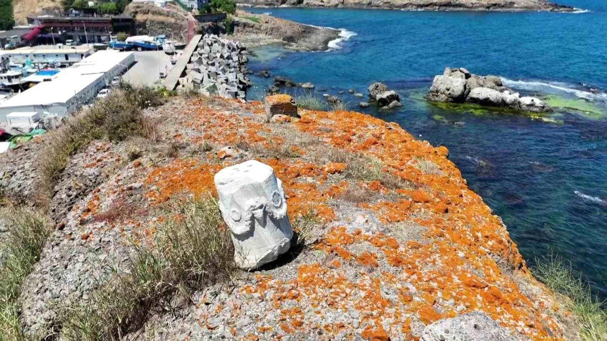 Sarıyer\'deki 2 bin yıllık Pompei Sütunu bakımsız kaldı