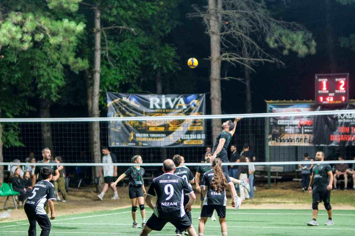 Bayramcı\'da Voleybol Coşkusu