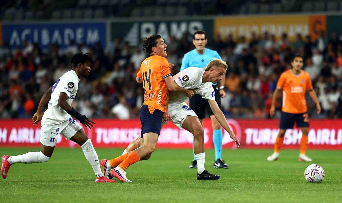 Başakşehir - Inter Turku: Golsüz Başlangıç