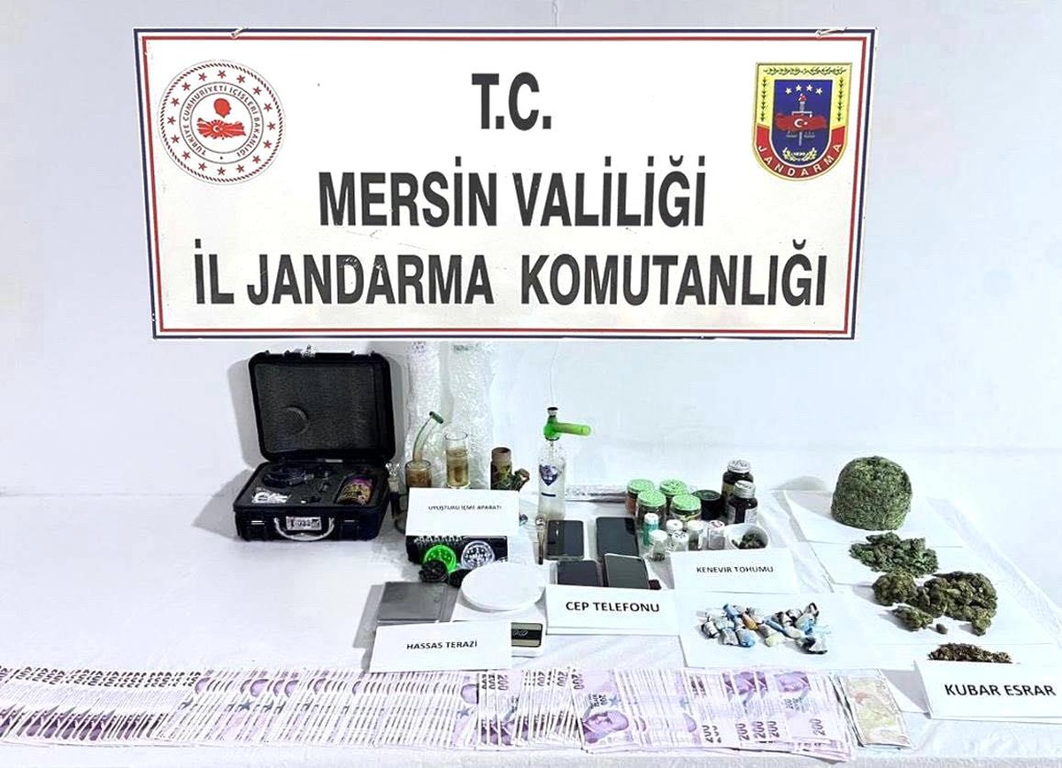 Silifke\'de Uyuşturucu Operasyonu: 2 Tutuklama