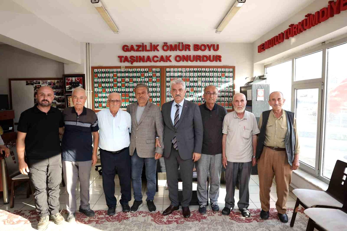 Vali Makas’tan Kıbrıs Gazilerine Ziyaret