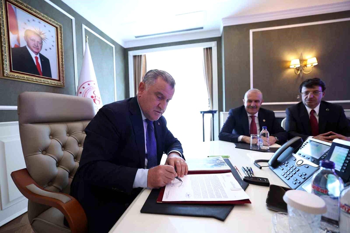 Van\'a 20 bin kapasiteli dev stadyum ve yaşam kompleksi