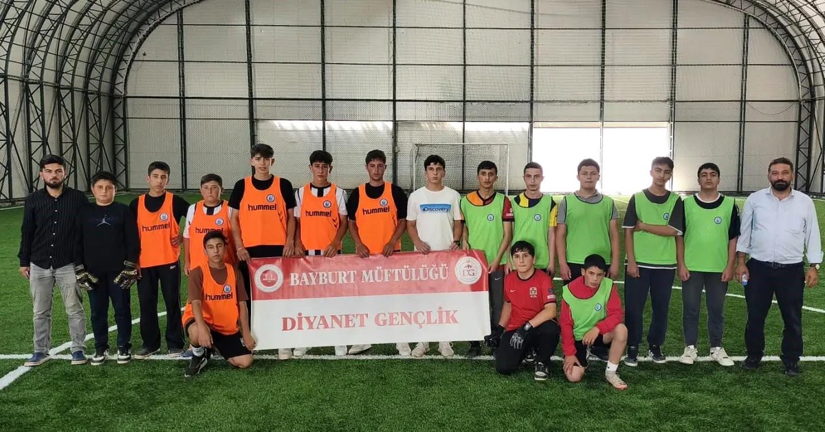 Bayburt\'ta Yaz Kur\'an Kursları için Futbol Turnuvası